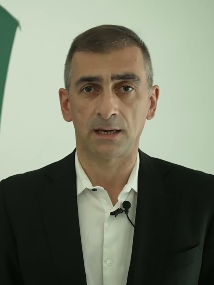 Dr. Gil Carvalho